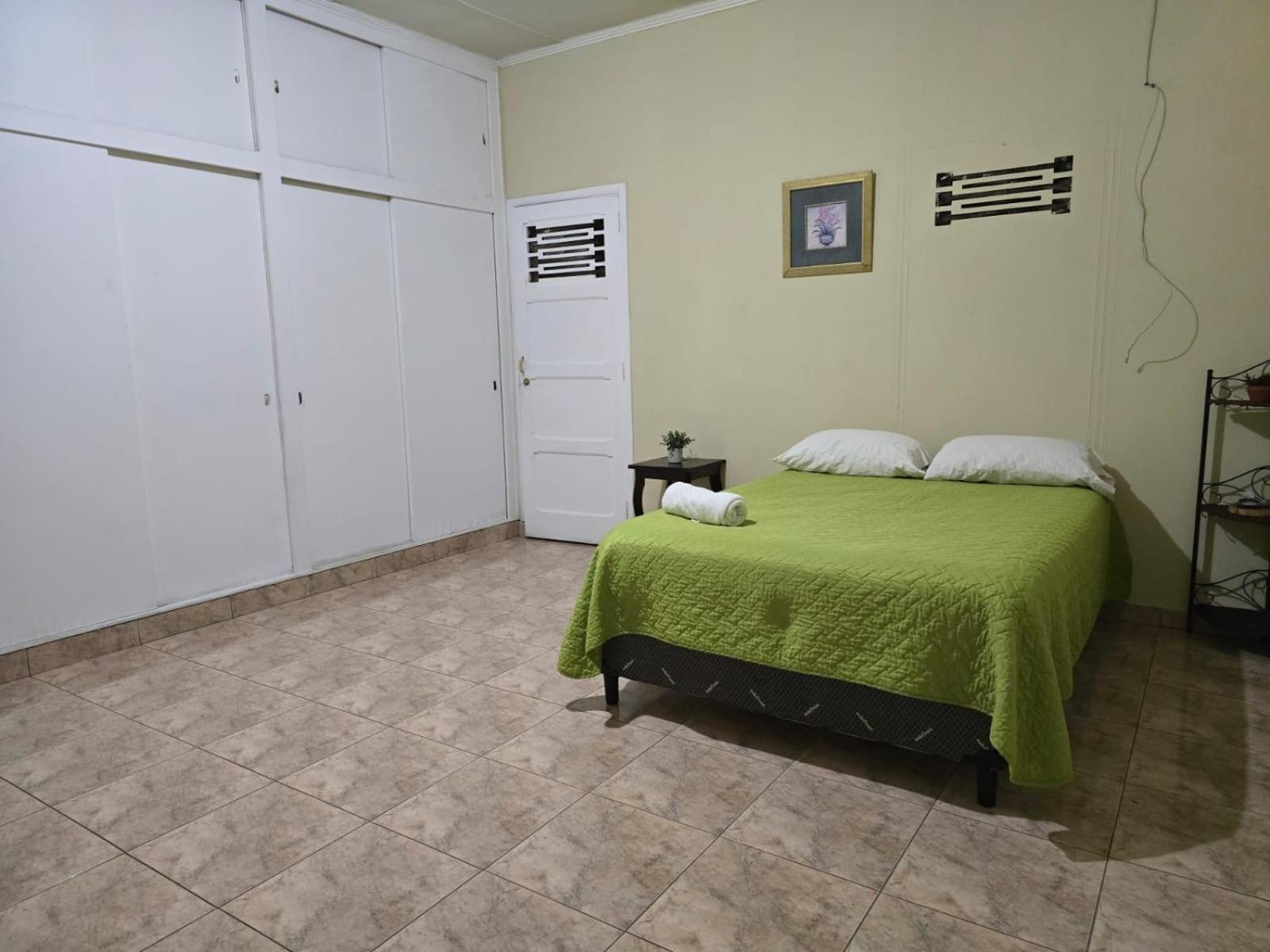Hostal Casa Luna Santa Ana Extérieur photo