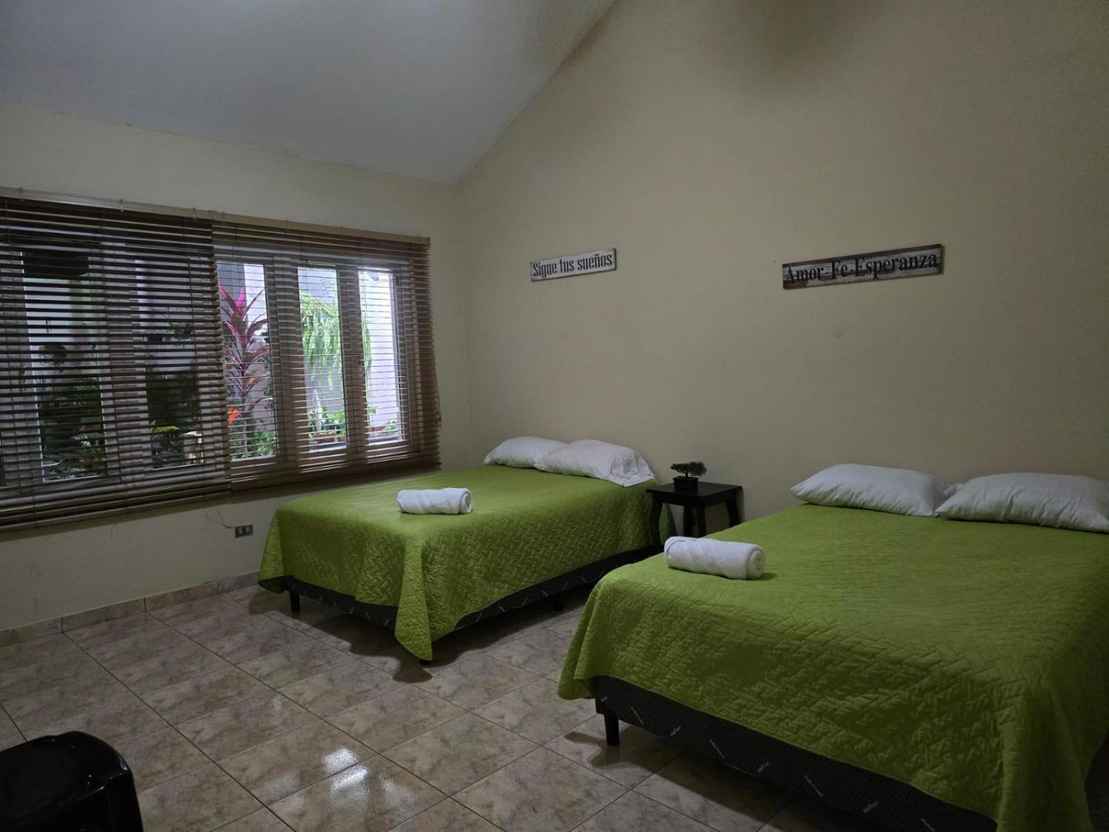 Hostal Casa Luna Santa Ana Extérieur photo